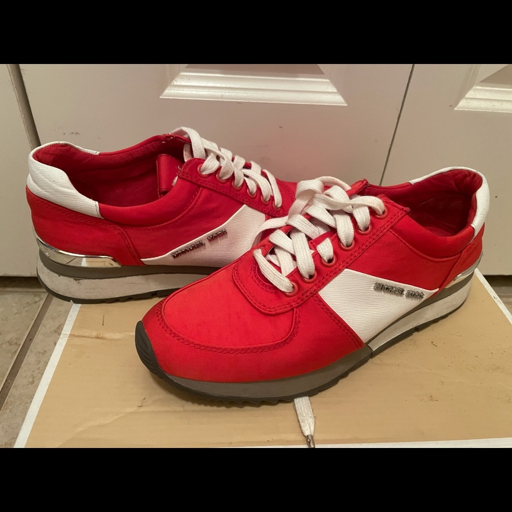 MK Allie Trainers